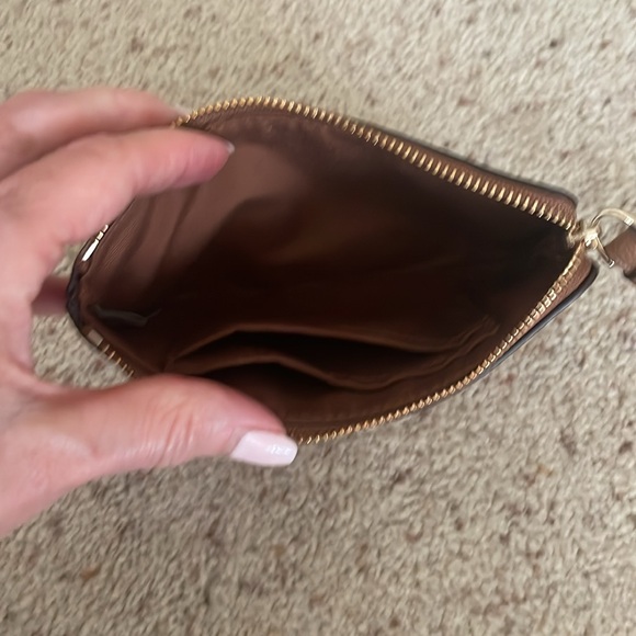 Coach wristlet - Picture 3 of 3